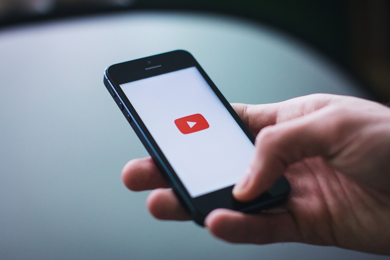 YouTube проти AdBlock: боротьба з блокувальниками реклами посилюється