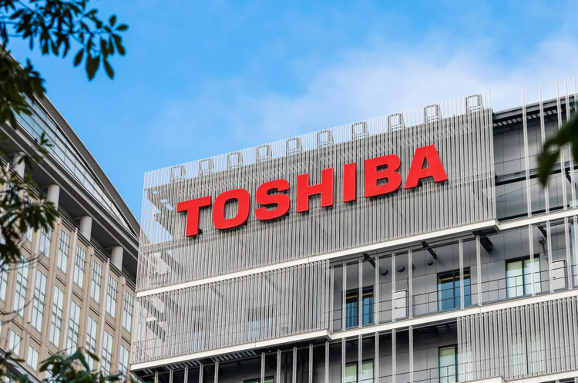 Toshiba планує звільнити 5000 працівників у Японії