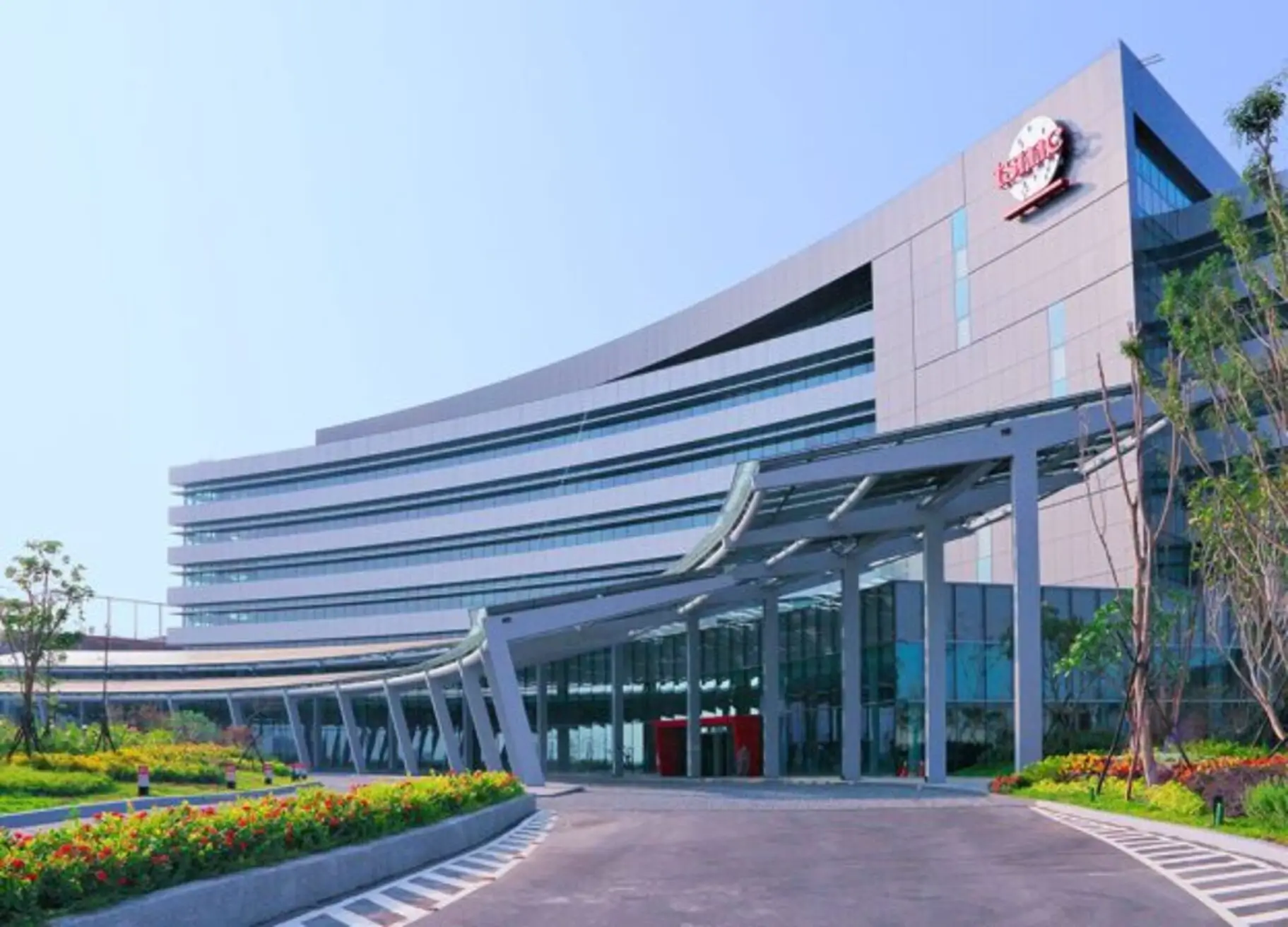 TSMC та Amkor розширюють присутність у США