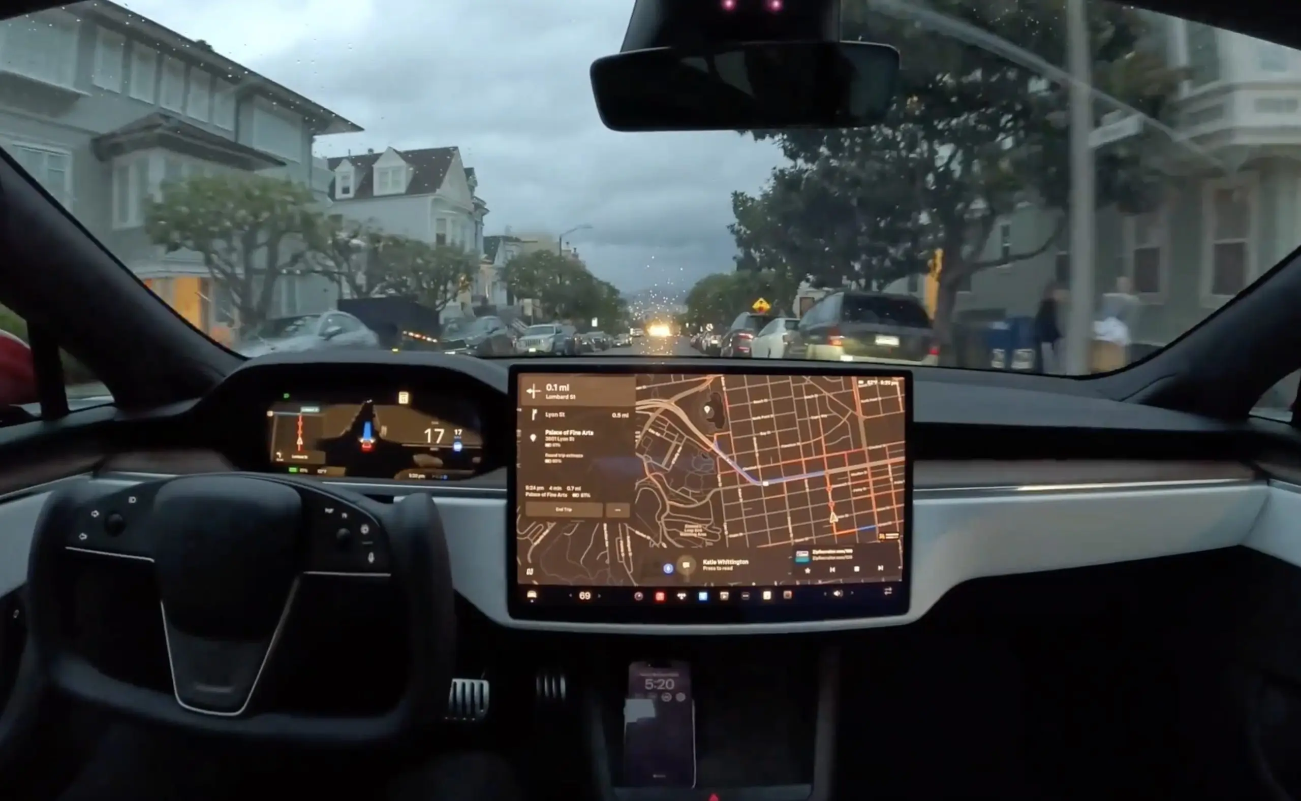 Tesla веде переговори з великим автовиробником щодо використання своїх технологій активної допомоги водію