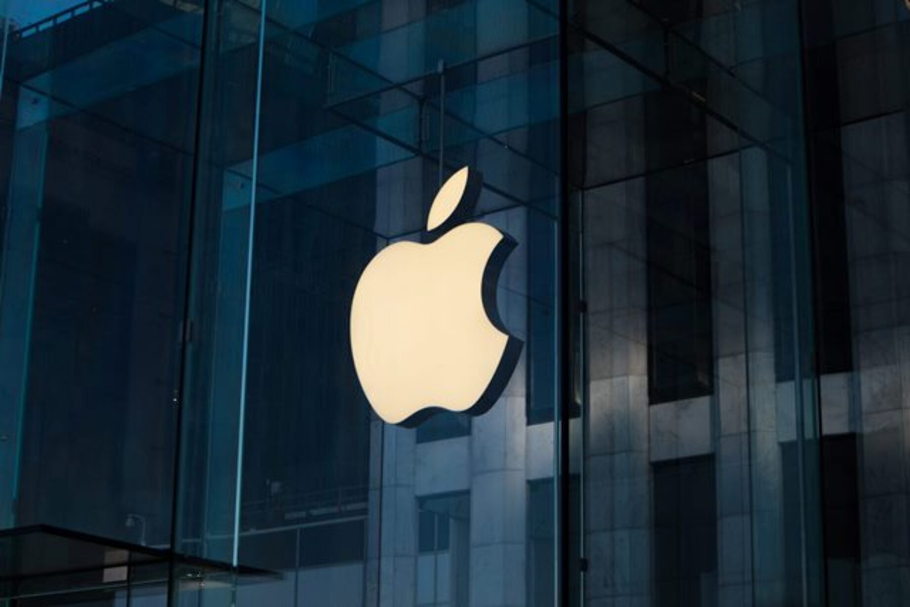 Apple дозволила користувачам ЄС встановлювати додатки зі сторонніх сайтів