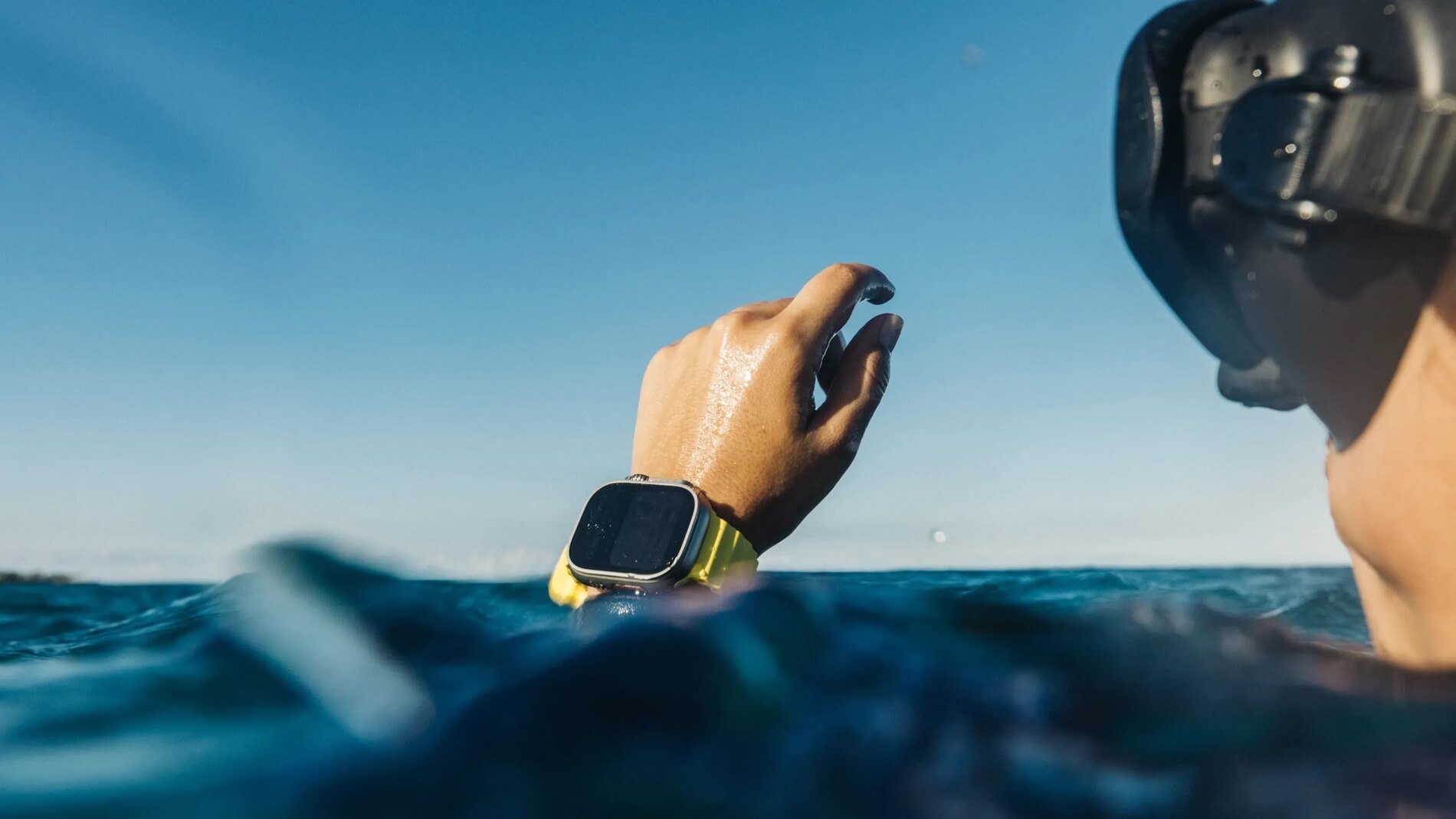 Користувач Apple Watch знайшов свій годинник в океані через рік завдяки технології Find My