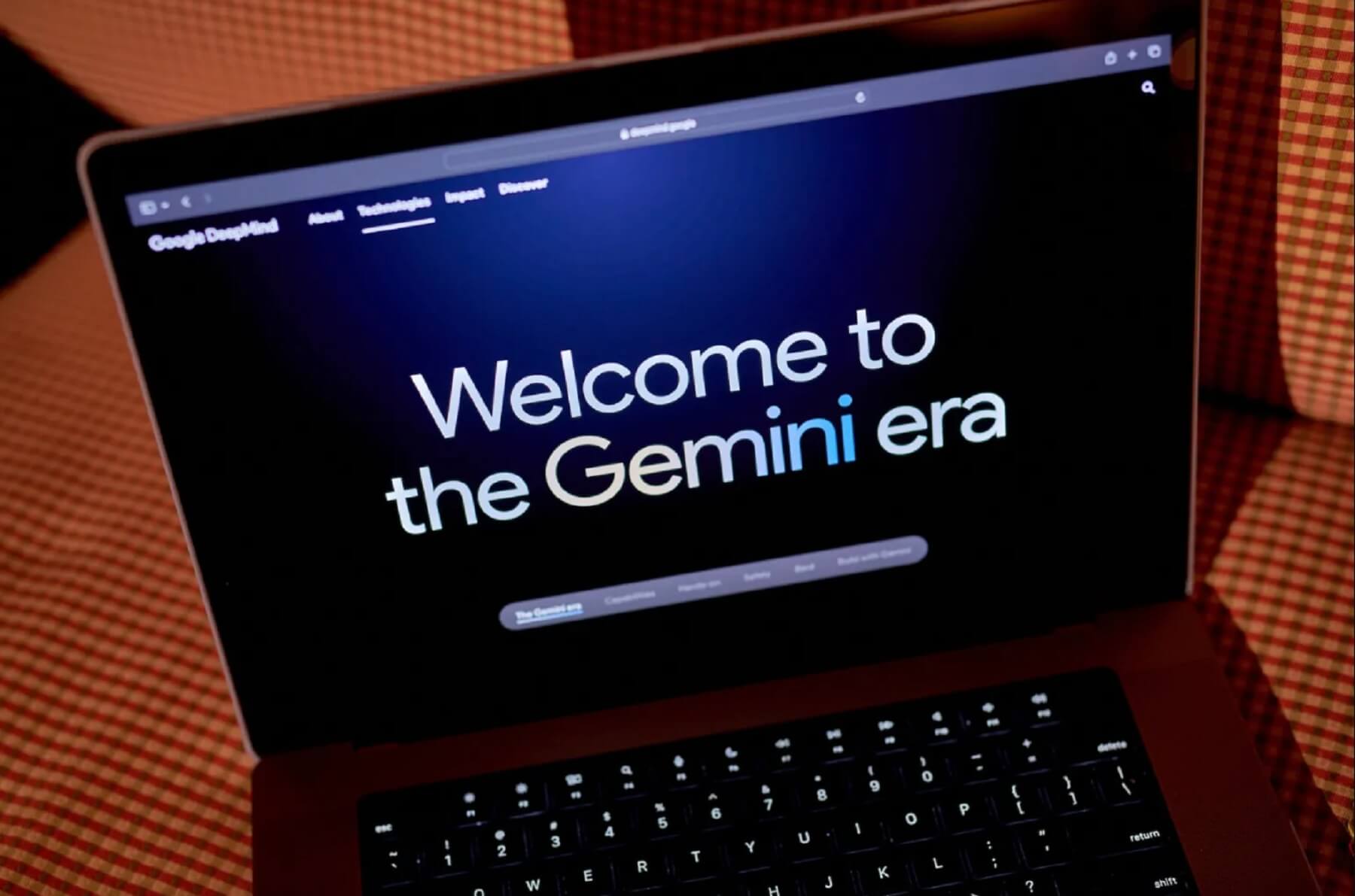Google використовує ШІ Claude для вдосконалення Gemini