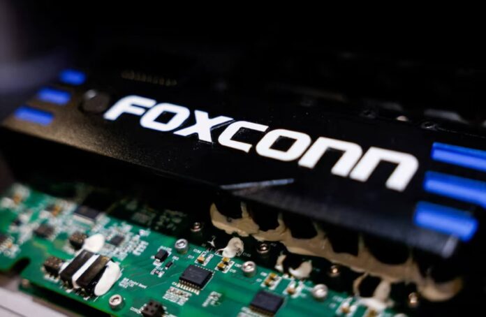 Foxconn запустить людиноподібних роботів на заводі з виробництва серверів ШІ