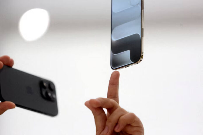 Apple використає ШІ від Google для оновлення Siri