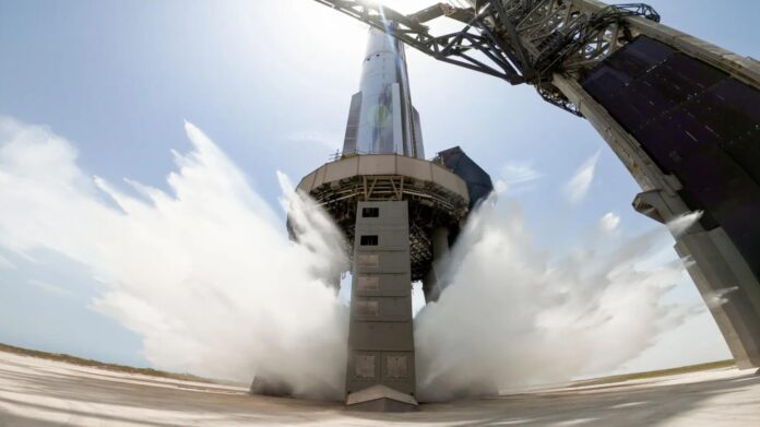 SpaceX купила xAI і планує будувати дата-центри на орбіті