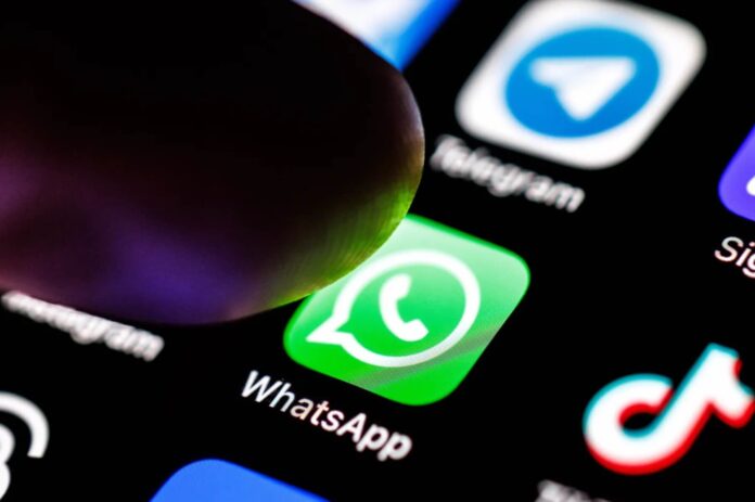 Meta запускає помічника ШІ для бізнесу у WhatsApp